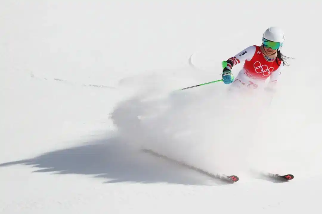 冬奥会运动员_北京冬奥会秘鲁高山滑雪选手 奥尔妮拉·厄特尔·雷耶斯 秘鲁唯一运动员